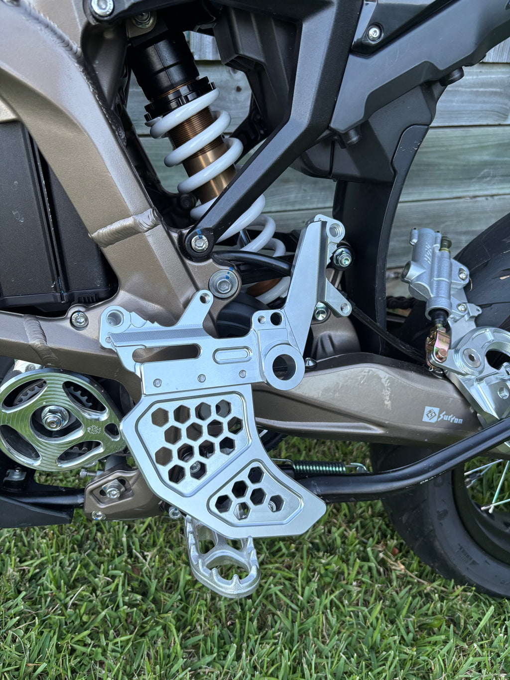 Ultra bee foot break