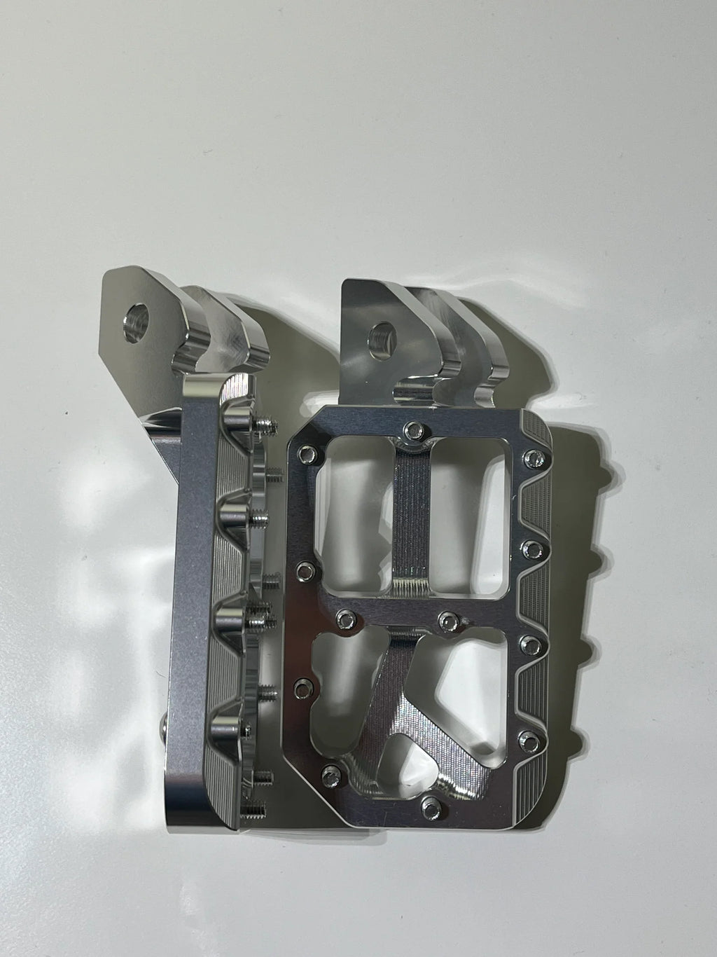 Charged Industry pegs - Chrome