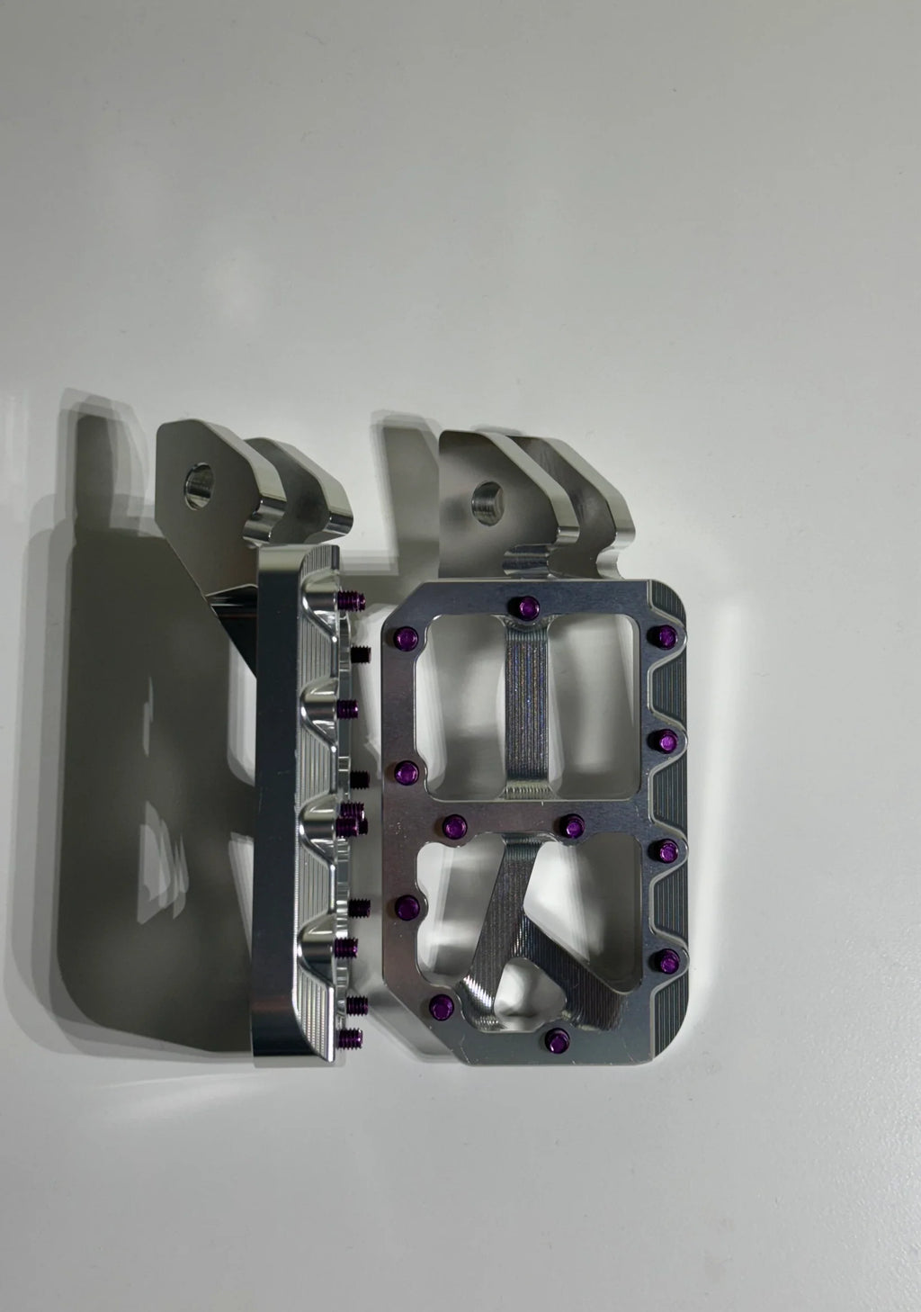 Charged Industry pegs - Chrome
