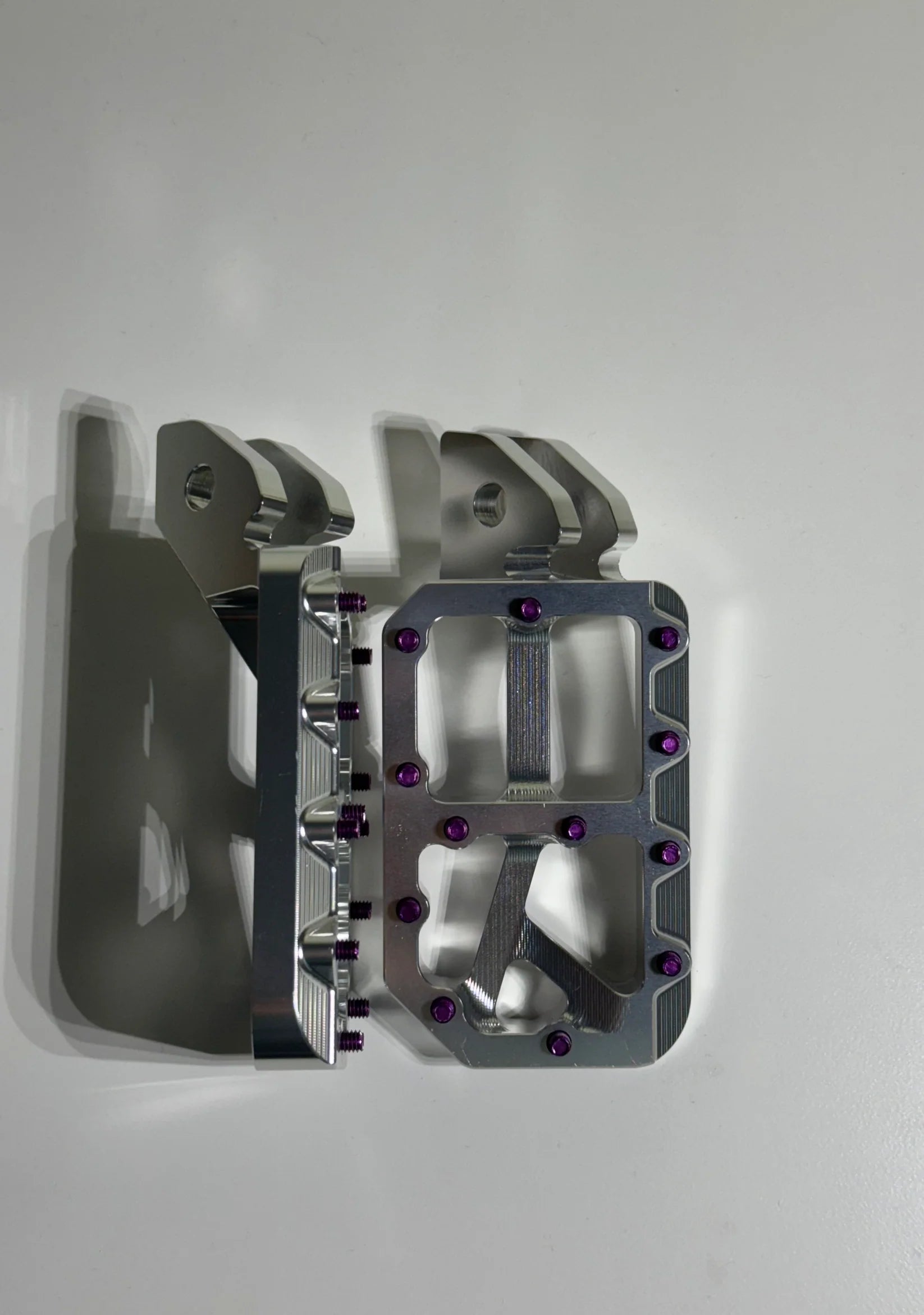 Charged Industry pegs - Chrome